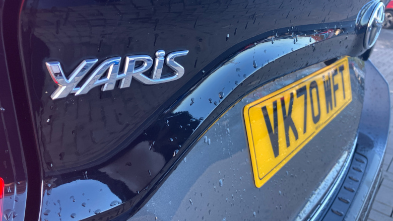 Toyota Yaris 1.5 Hybrid Design 5dr CVT Hybrid Hatchback